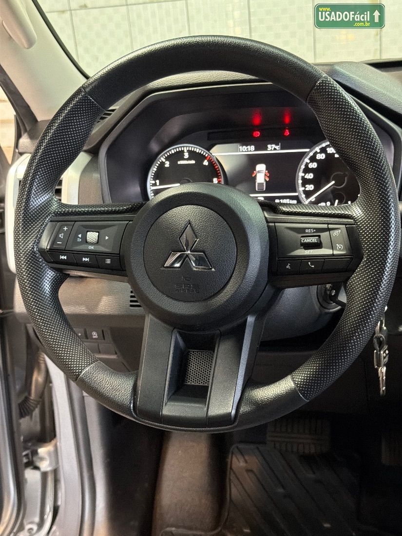 MITSUBISHI Triton GLS CD 2.4 4x4 Turbo Automático Diesel 2025/2026 — foto 9 de 18