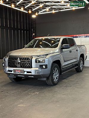 MITSUBISHI Triton GLS CD 2.4 4x4 Turbo Automático Diesel