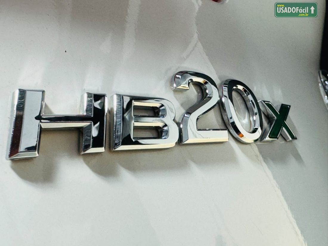 Hyundai HB20X Hatch Premium 1.6 Automático Flex 2015/2015 — foto 11 de 28
