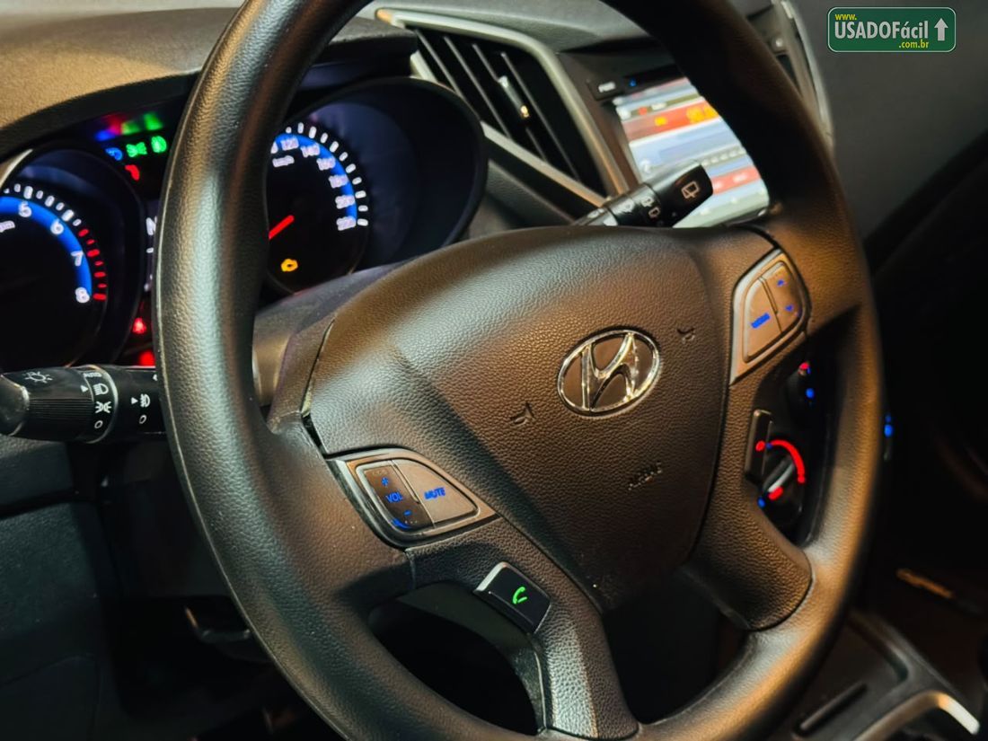 Hyundai HB20X Hatch Premium 1.6 Automático Flex 2015/2015 — foto 14 de 28