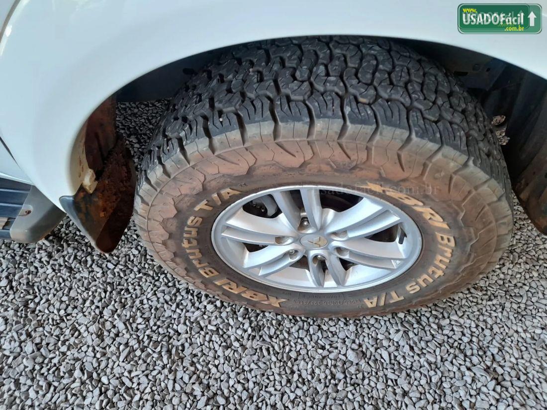MITSUBISHI L200 Triton HPE CD 3.2 Turbo Automático Diesel 2013/2014 — foto 6 de 11