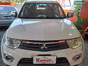 MITSUBISHI L200 Triton HPE CD 3.2 Turbo Automático Diesel