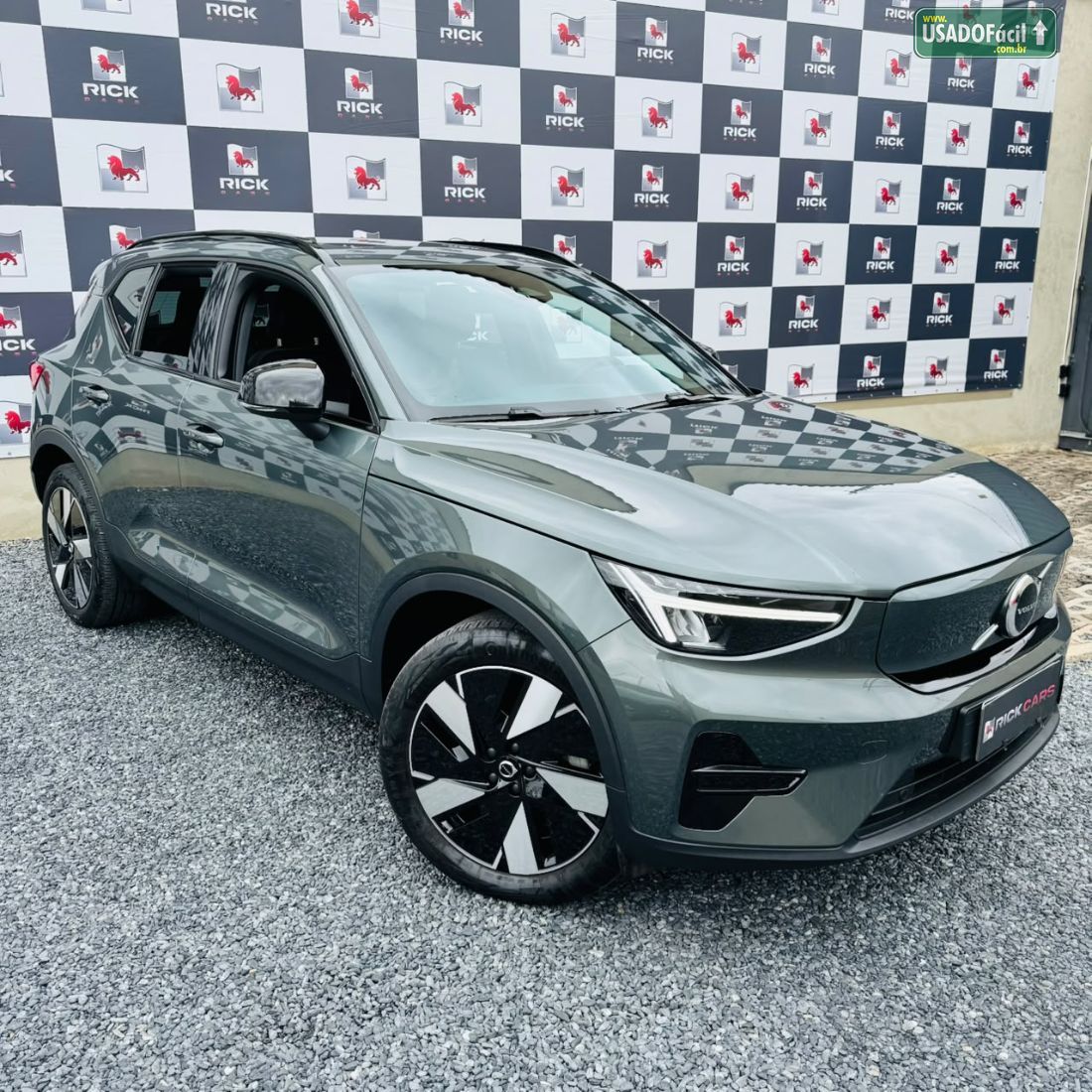 Volvo EX40 Plus P6 Elétrico 2025/2026 — foto 3 de 25