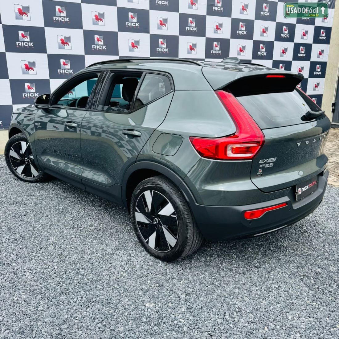 Volvo EX40 Plus P6 Elétrico 2025/2026 — foto 4 de 25