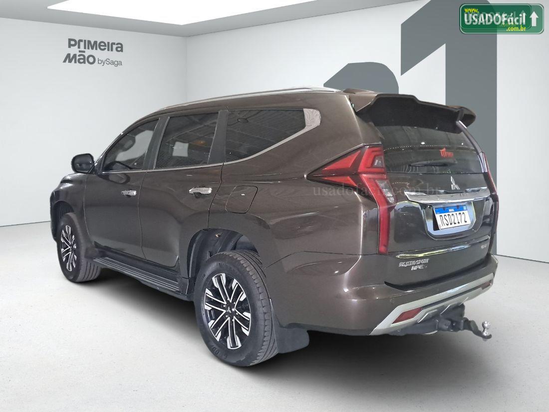 MITSUBISHI Pajero Sport HPE-S 2.4 4x4 Automático Diesel 2021/2022 — foto 3 de 17