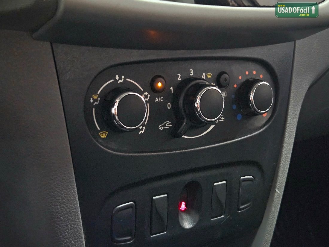 Renault Logan Expression 1.6 Mecânico Flex 2018/2019 — foto 14 de 19
