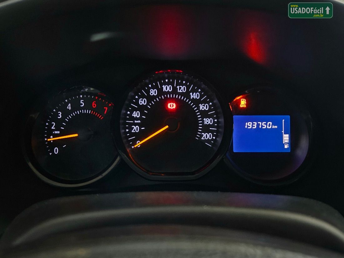 Renault Logan Expression 1.6 Mecânico Flex 2018/2019 — foto 19 de 19