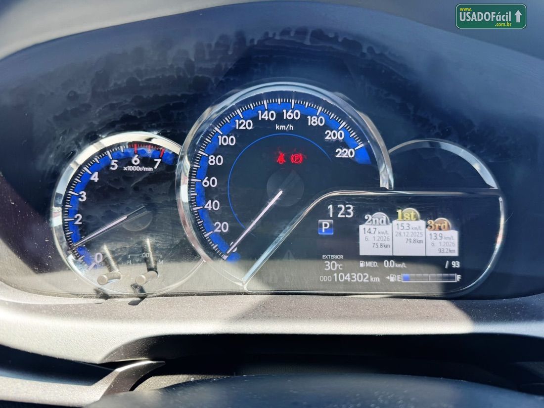 Toyota Yaris Sedan XS 1.5 Automático Flex 2023/2024 — foto 10 de 10