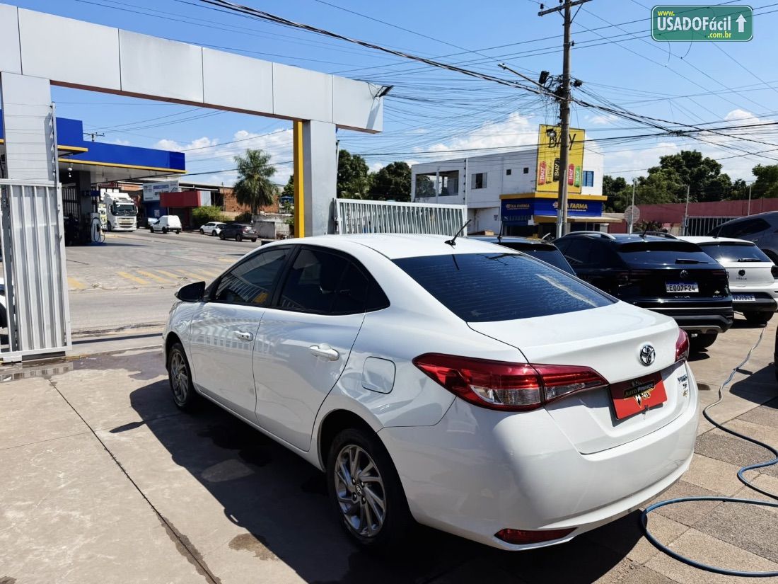 Toyota Yaris Sedan XS 1.5 Automático Flex 2023/2024 — foto 6 de 10