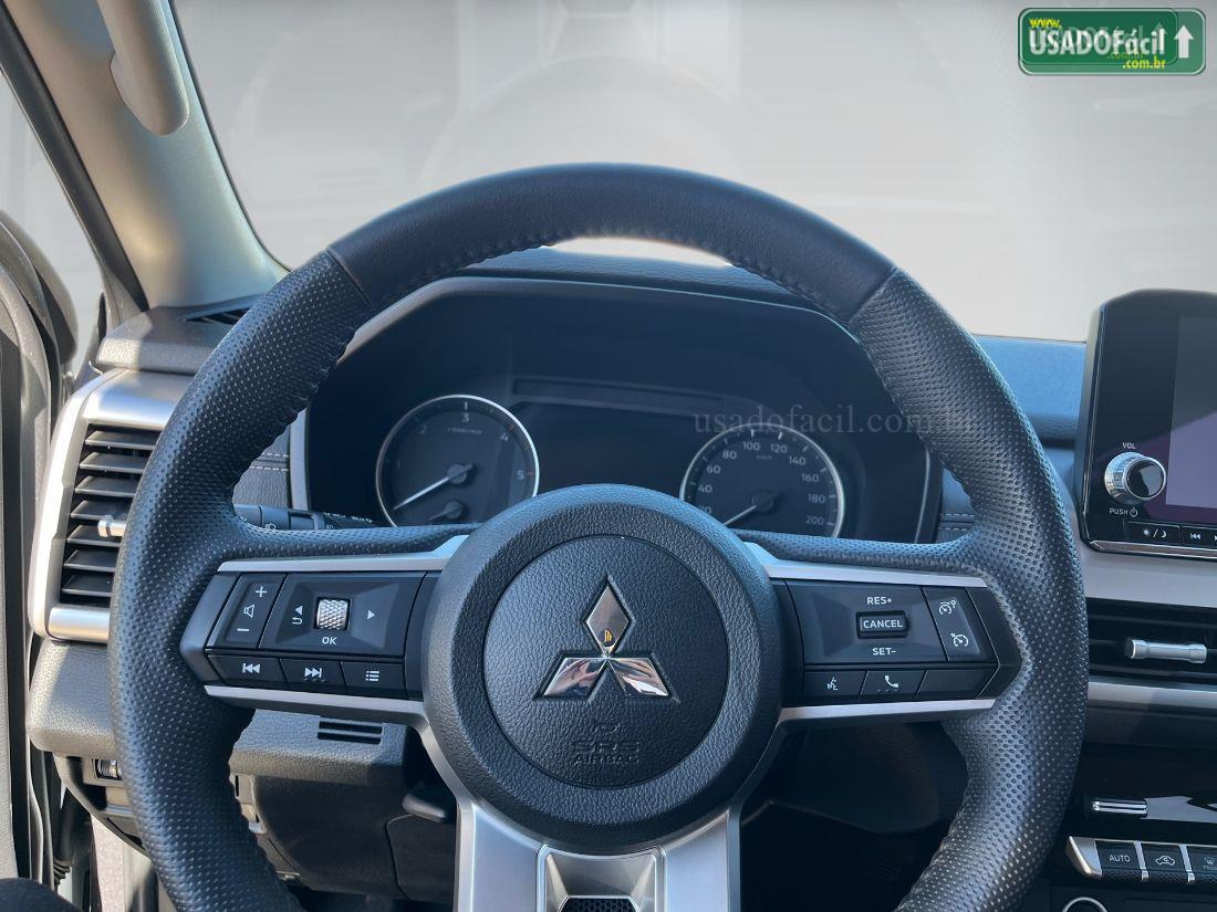MITSUBISHI Triton HPE CD 2.4 4x4 Turbo Automático Diesel 2025/2026 — foto 7 de 10