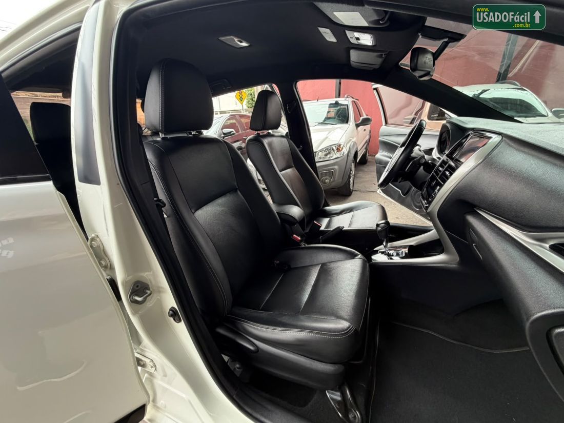 Toyota Yaris Hatch X-Way 1.5 Automático Flex 2019/2019 — foto 13 de 21