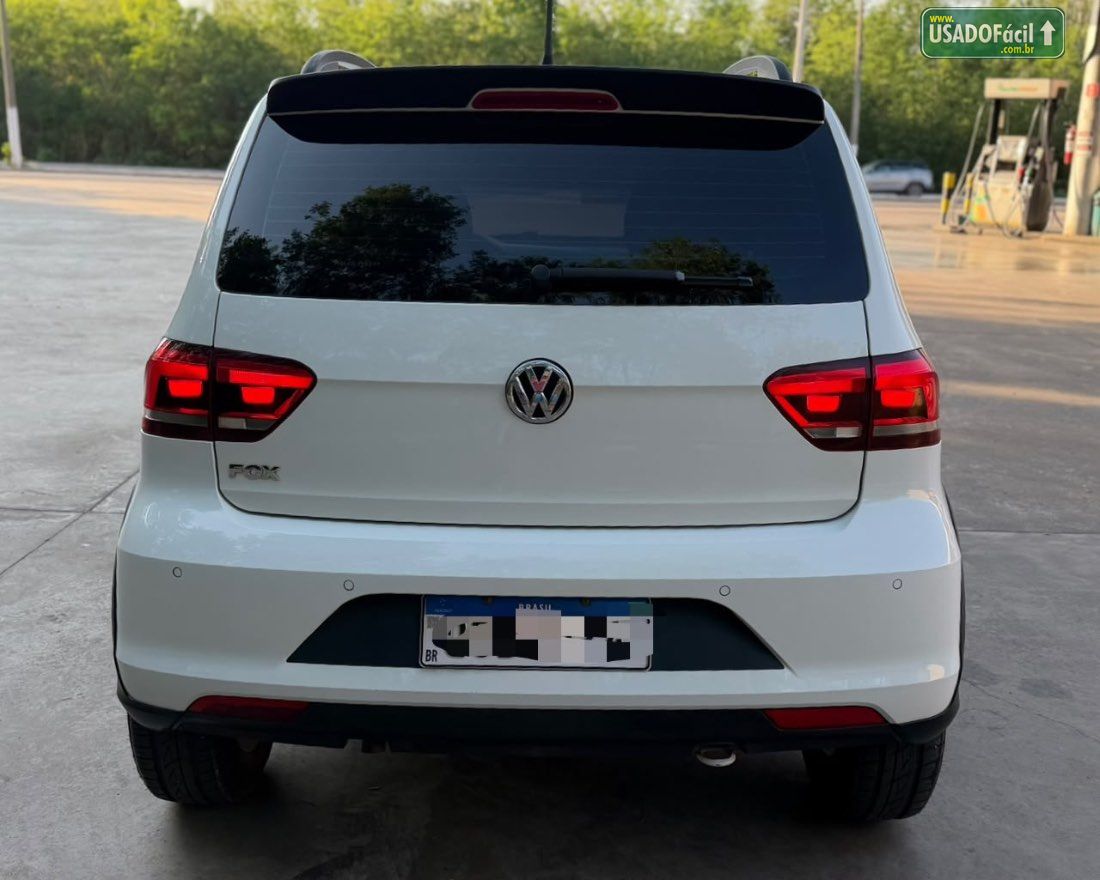 Volkswagen Fox Track 1.0 4P Total Flex 2017/2017 — foto 6 de 10