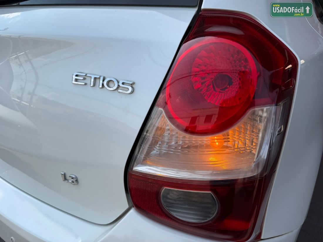 Toyota Etios Hatch X 1.3 Automático Flex 2020/2020 — foto 19 de 19