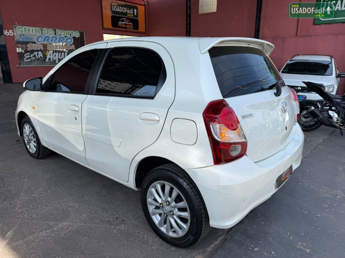Toyota Etios Hatch X 1.3 Automático Flex 2020/2020 — foto 4 de 19