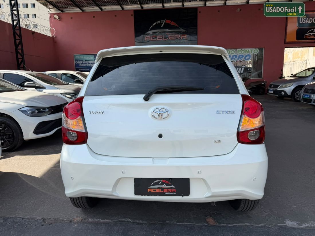 Toyota Etios Hatch X 1.3 Automático Flex 2020/2020 — foto 6 de 19