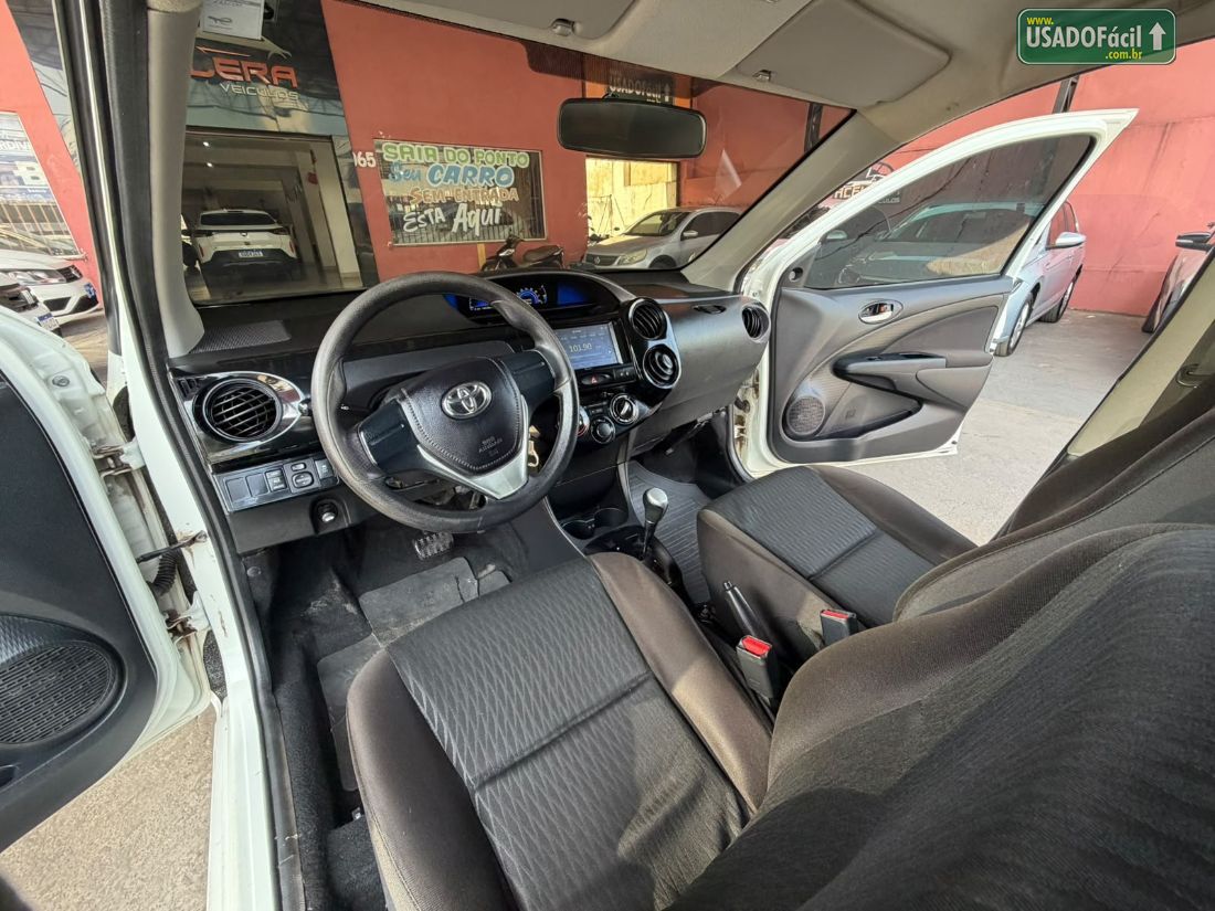 Toyota Etios Hatch X 1.3 Automático Flex 2020/2020 — foto 7 de 19