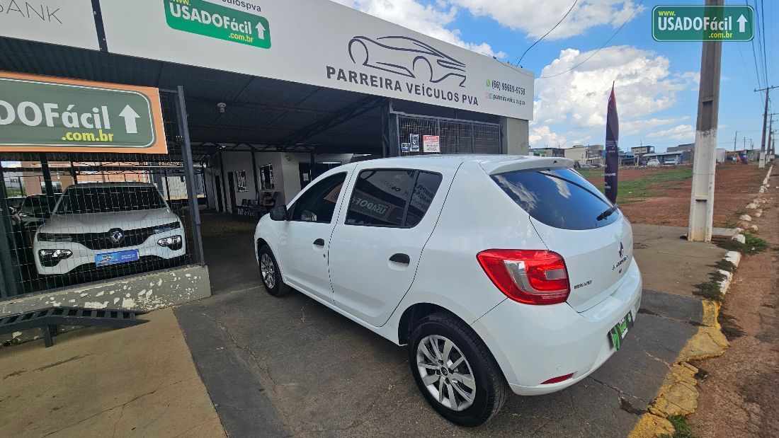 Renault Sandero Authentique 1.0 Hi-Power 5P 2014/2015 — foto 9 de 19