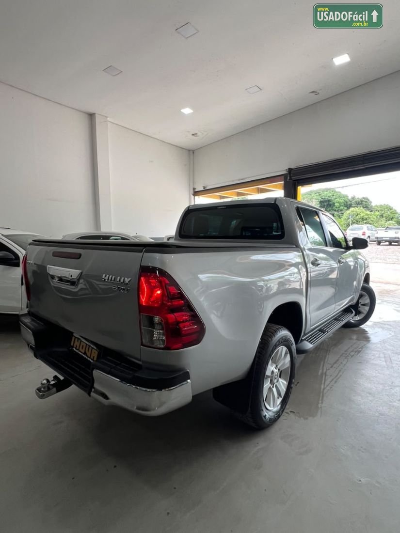 Toyota Hilux SRV CD 2.7 4X2 Automático Flex 2017/2017 — foto 4 de 6