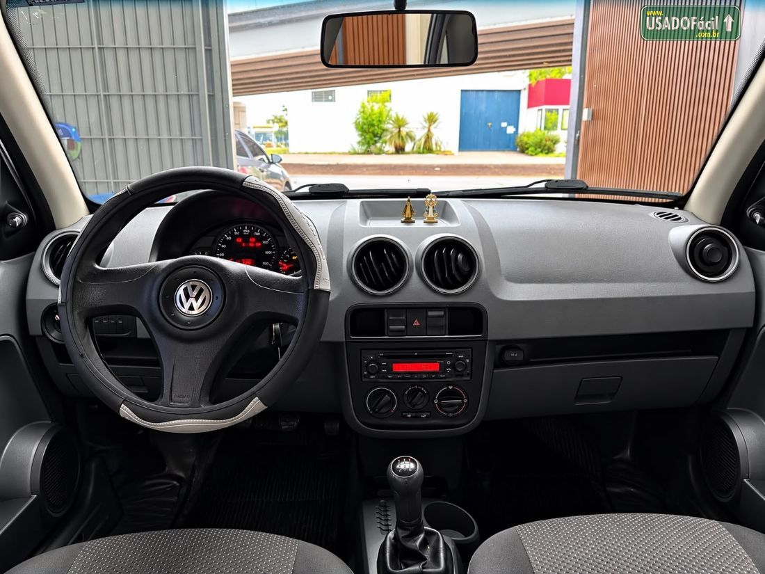 Volkswagen Gol 1.0 Mi 4P Total Flex 2013/2014 — foto 11 de 16