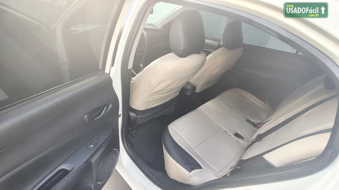 Toyota Yaris Sedan XL 1.5 Automático Flex 2019/2020 — foto 9 de 11