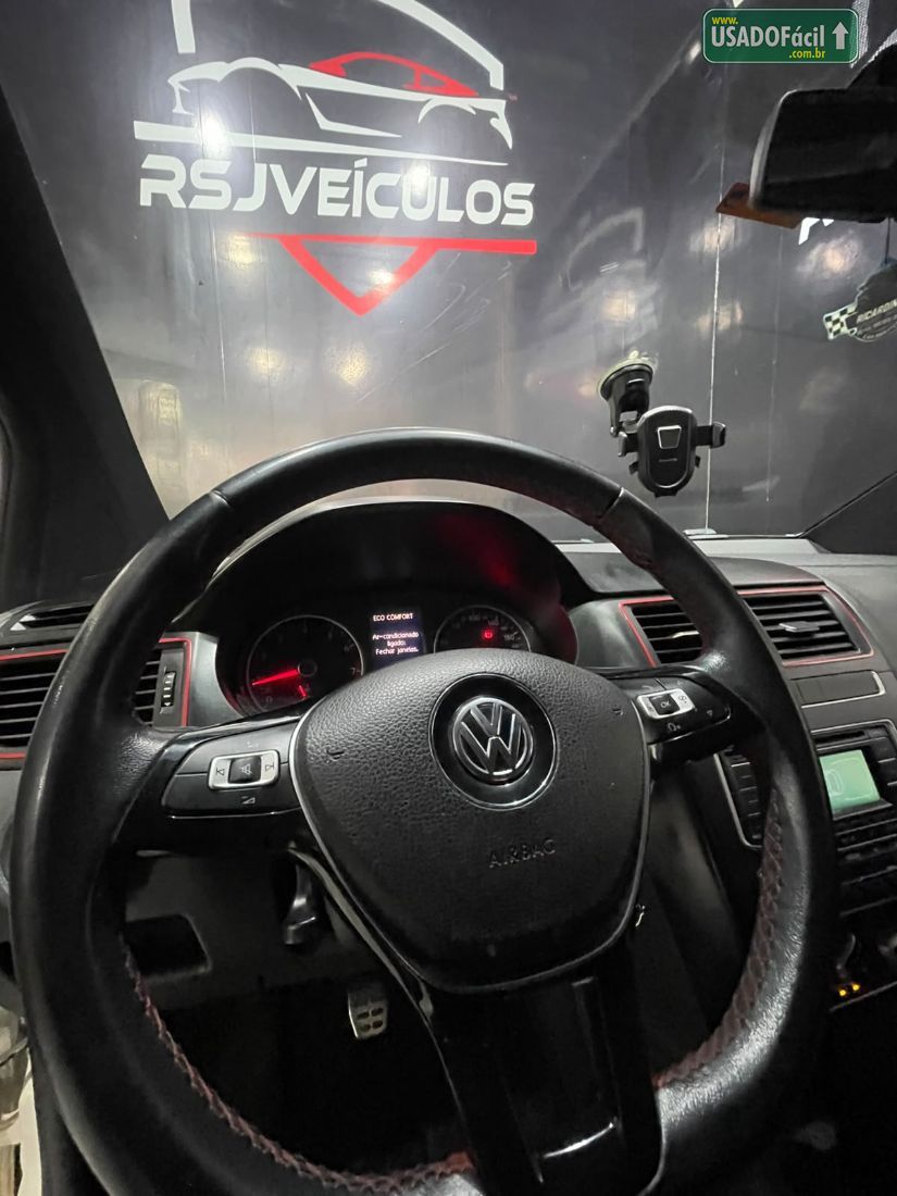 Volkswagen Fox Rock in Rio 1.6 Mi 4P Total Flex 2015/2016 — foto 14 de 20