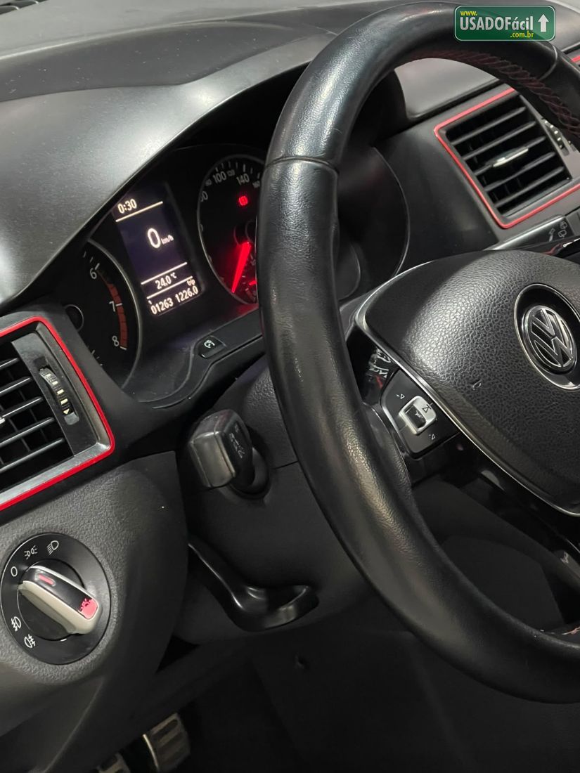 Volkswagen Fox Rock in Rio 1.6 Mi 4P Total Flex 2015/2016 — foto 17 de 20