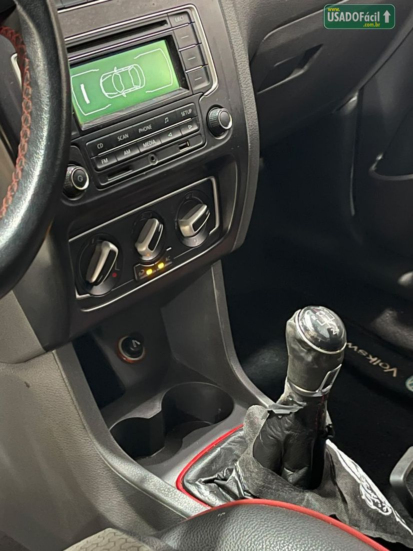 Volkswagen Fox Rock in Rio 1.6 Mi 4P Total Flex 2015/2016 — foto 3 de 20