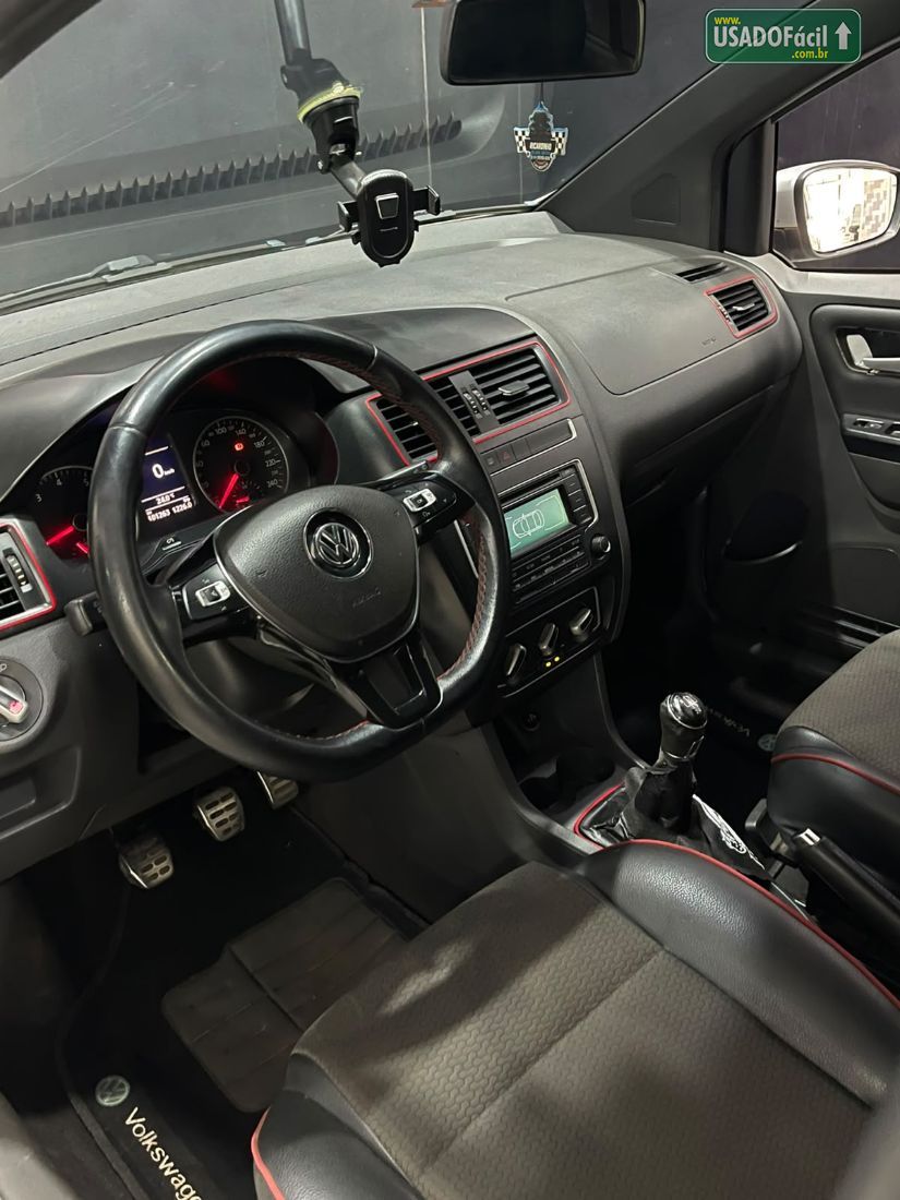 Volkswagen Fox Rock in Rio 1.6 Mi 4P Total Flex 2015/2016 — foto 5 de 20