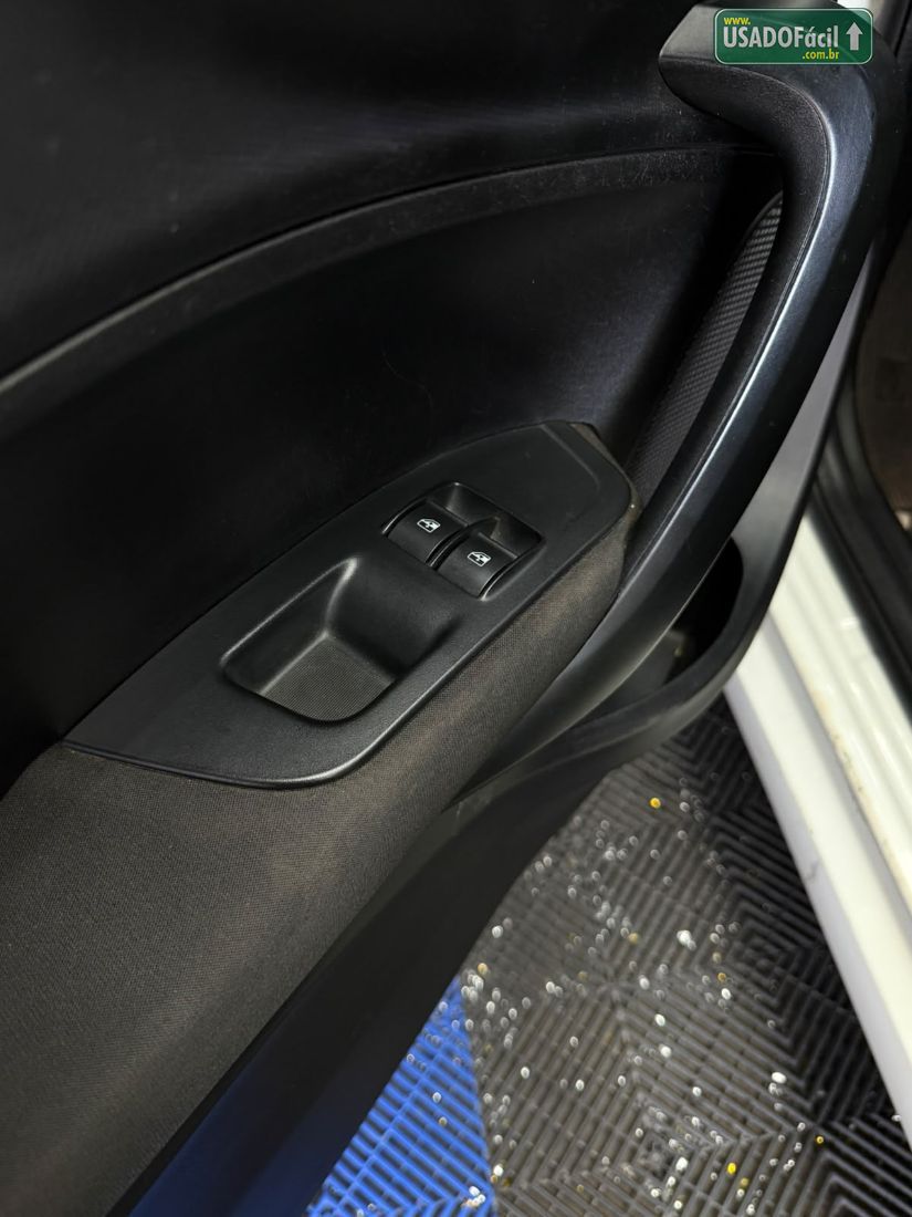 Fiat Argo Drive 1.0 Flex 2017/2018 — foto 14 de 18