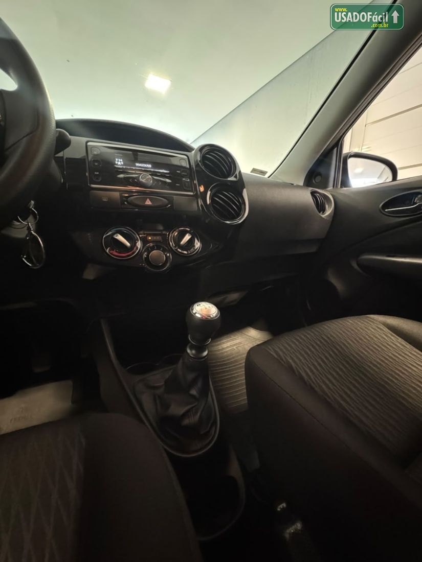 Toyota Etios Hatch X 1.3 Mecânico Flex 2018/2018 — foto 11 de 19