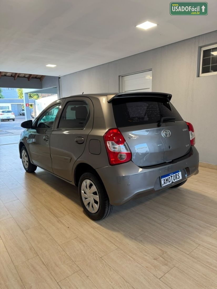 Toyota Etios Hatch X 1.3 Mecânico Flex 2018/2018 — foto 16 de 19