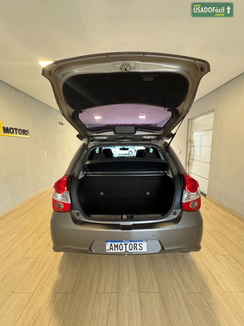 Toyota Etios Hatch X 1.3 Mecânico Flex 2018/2018 — foto 17 de 19