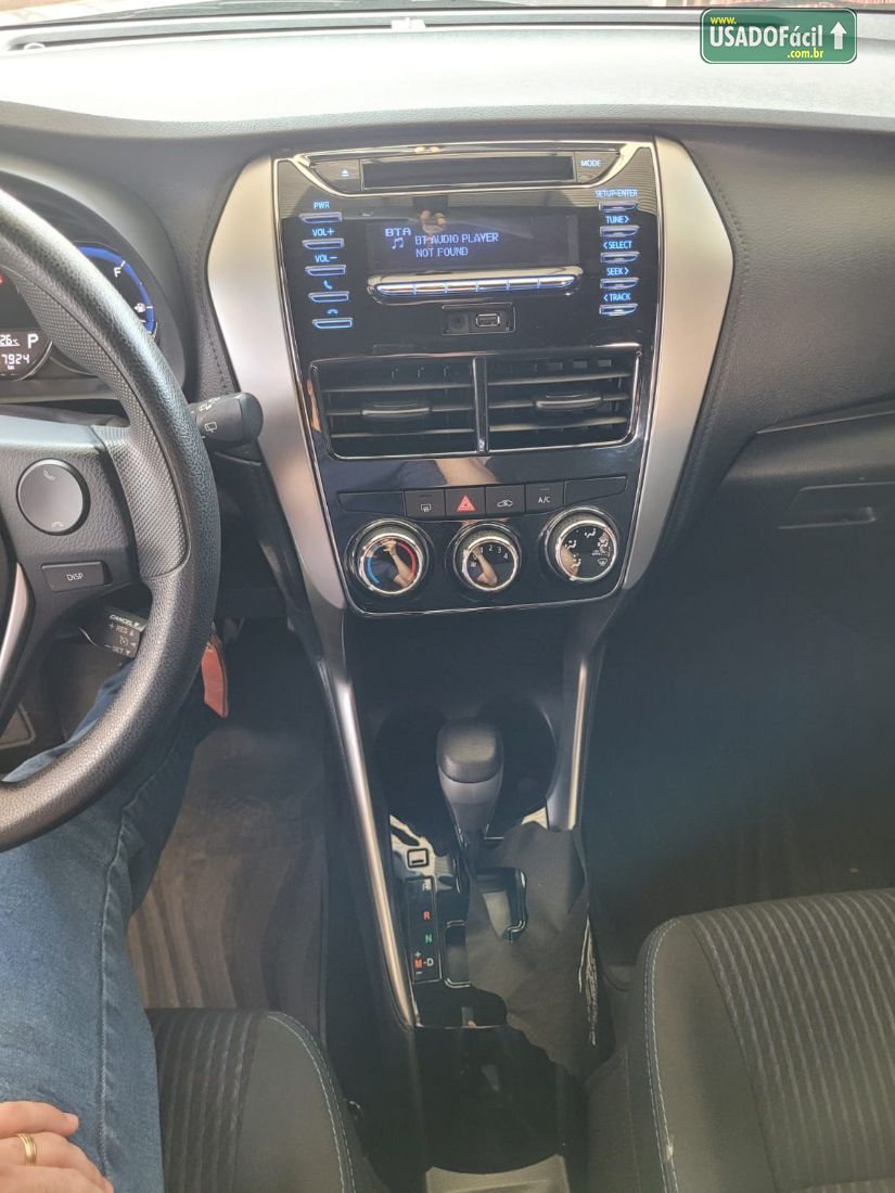 Toyota Yaris Hatch XL Plus Tech 1.3 Automático Flex 2019/2019 — foto 12 de 14