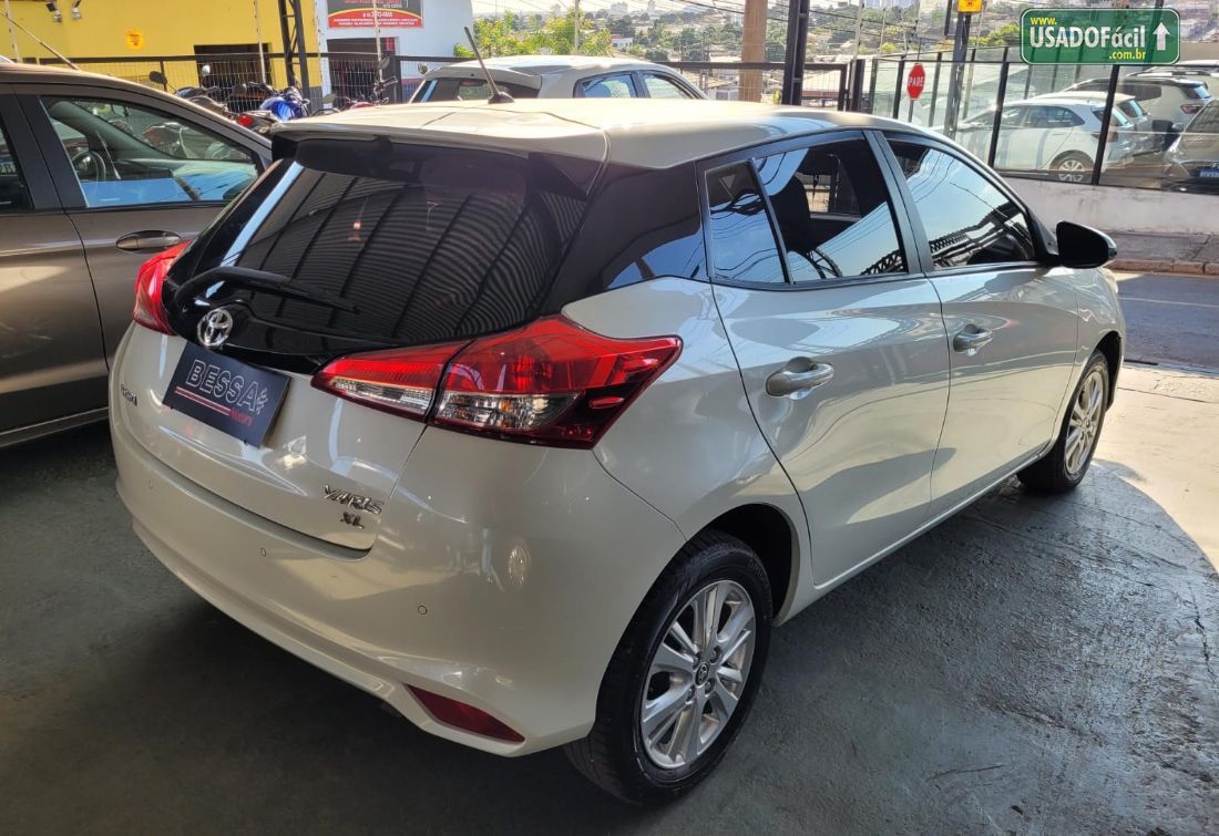 Toyota Yaris Hatch XL Plus Tech 1.3 Automático Flex 2019/2019 — foto 6 de 14