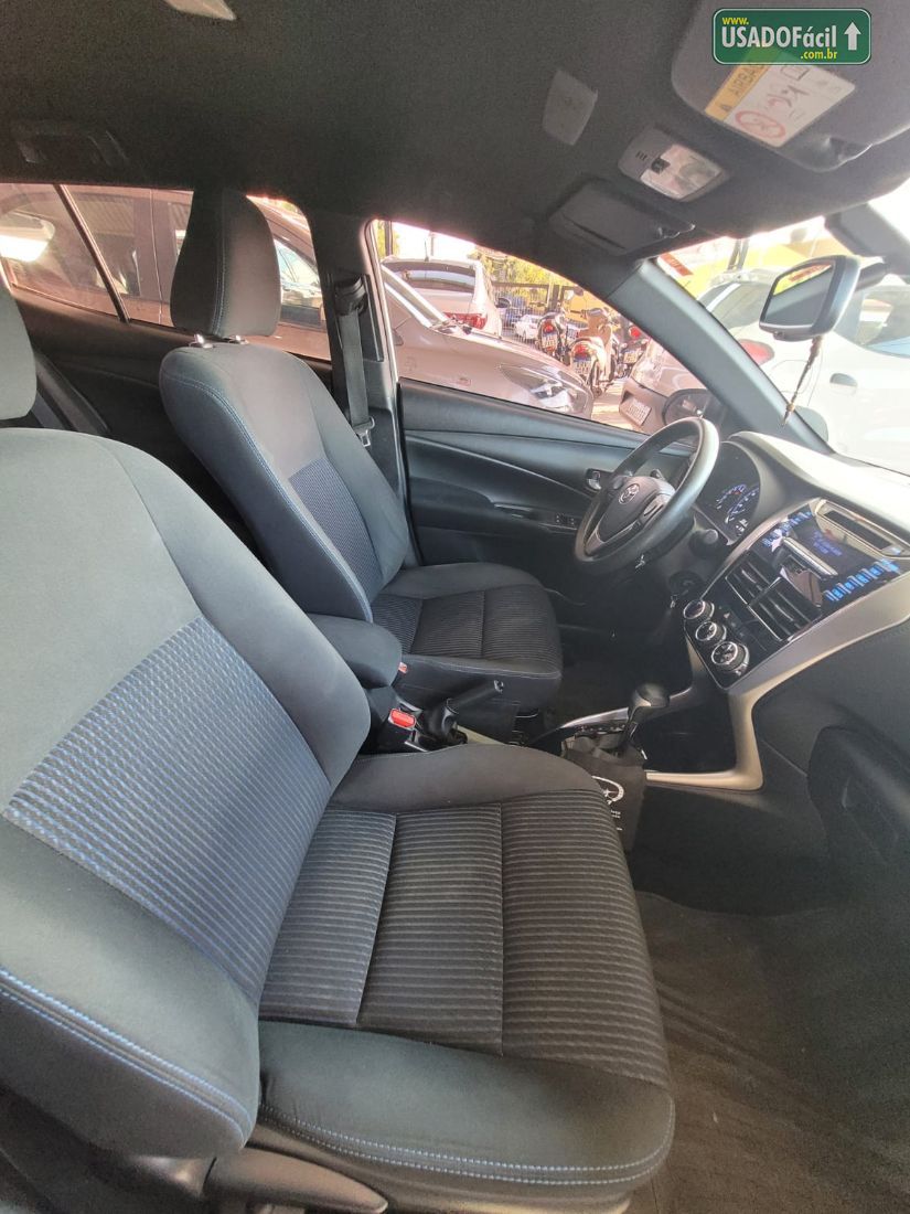 Toyota Yaris Hatch XL Plus Tech 1.3 Automático Flex 2019/2019 — foto 8 de 14