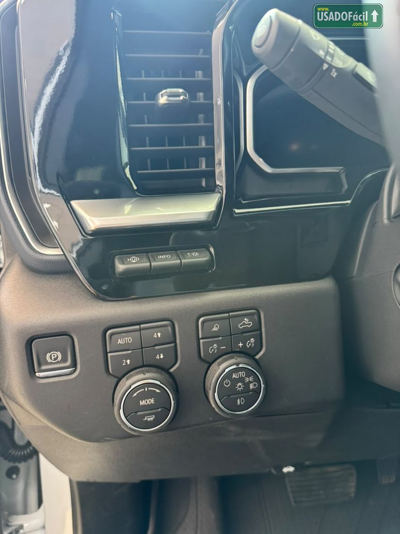 CHEVROLET/GM Silverado High Country 5.3 V8 AWD Automático 2025/2026 — foto 10 de 30