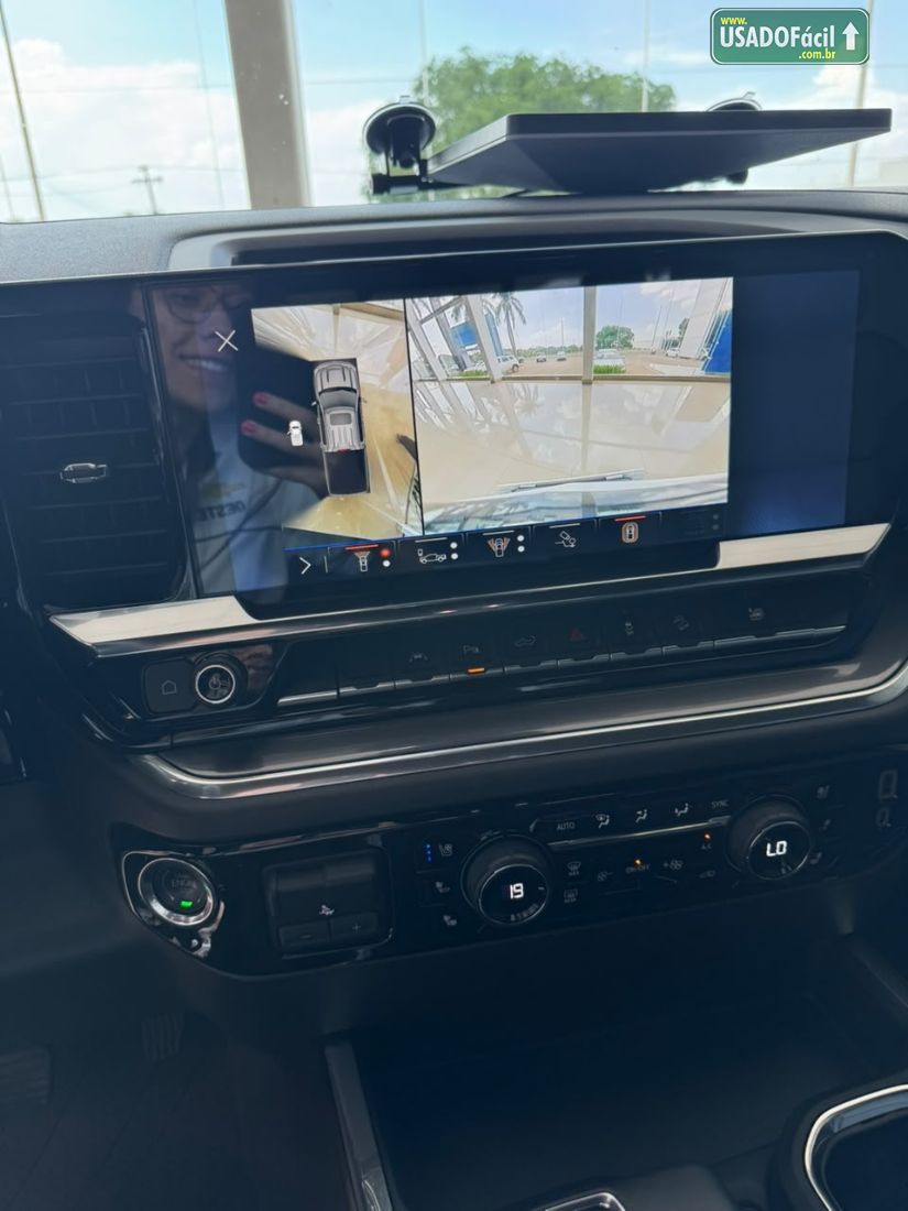 CHEVROLET/GM Silverado High Country 5.3 V8 AWD Automático 2025/2026 — foto 18 de 30