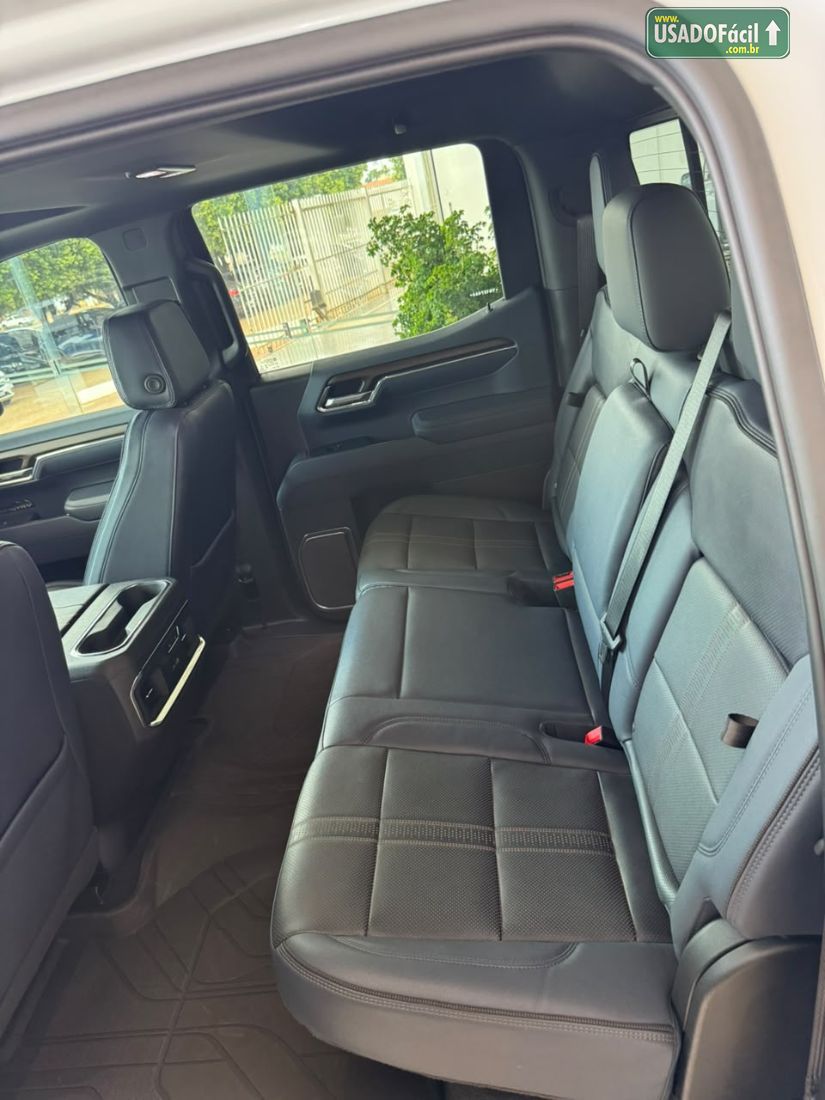 CHEVROLET/GM Silverado High Country 5.3 V8 AWD Automático 2025/2026 — foto 22 de 30