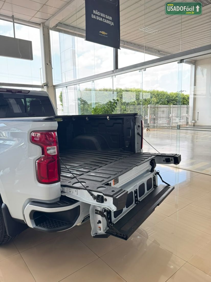 CHEVROLET/GM Silverado High Country 5.3 V8 AWD Automático 2025/2026 — foto 9 de 30