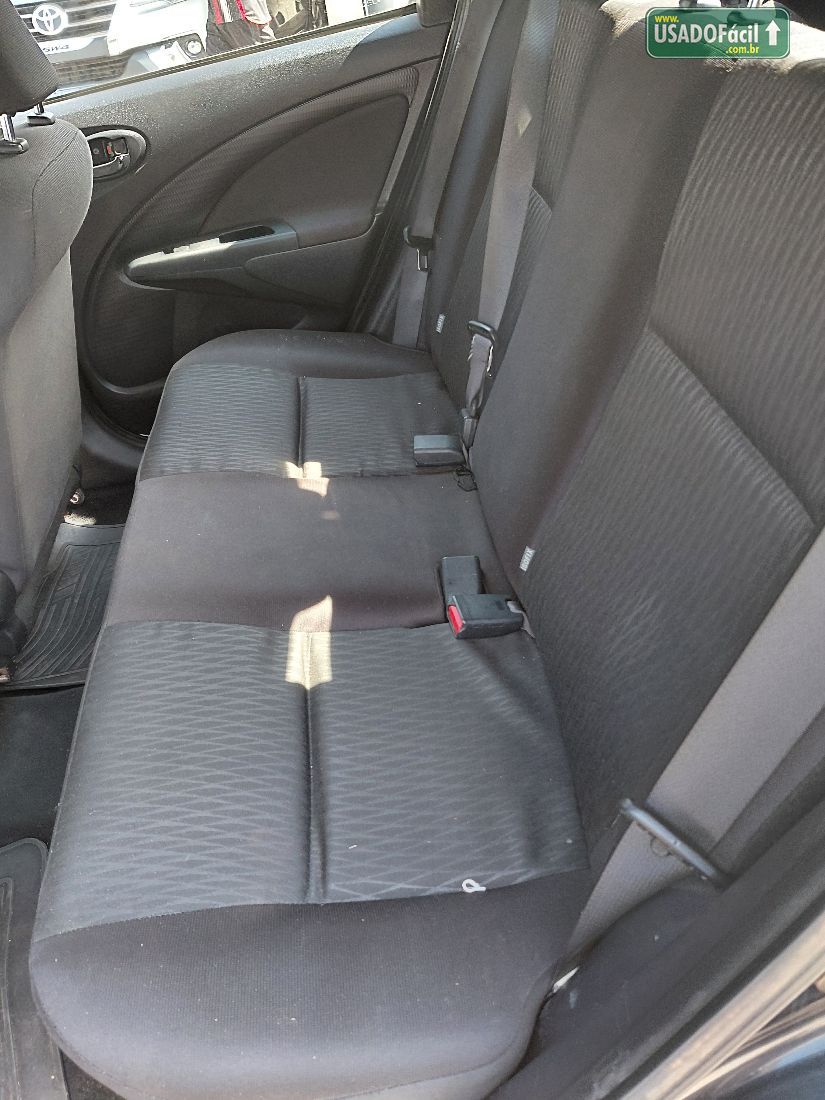 Toyota Etios Hatch X 1.3 Mecânico Flex 2017/2018 — foto 13 de 16