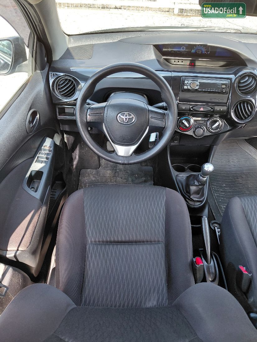Toyota Etios Hatch X 1.3 Mecânico Flex 2017/2018 — foto 9 de 16