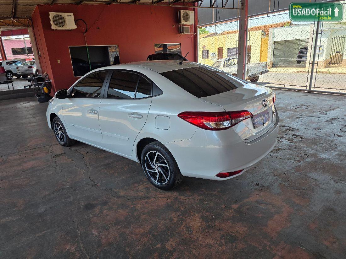 TOYOTA Yaris Sedan XLS 1.5 Automático Flex 2022/2023 — foto 3 de 12
