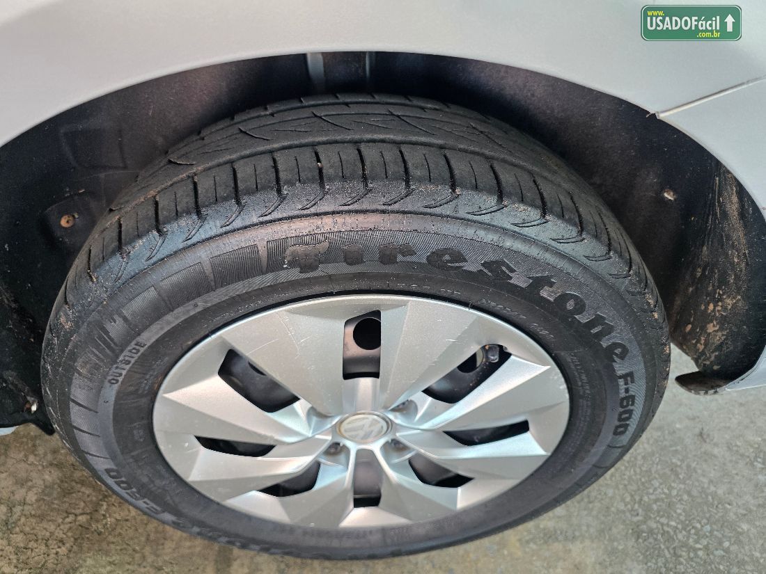 Volkswagen Voyage City 1.6 Mi Total Flex 2015/2016 — foto 9 de 10