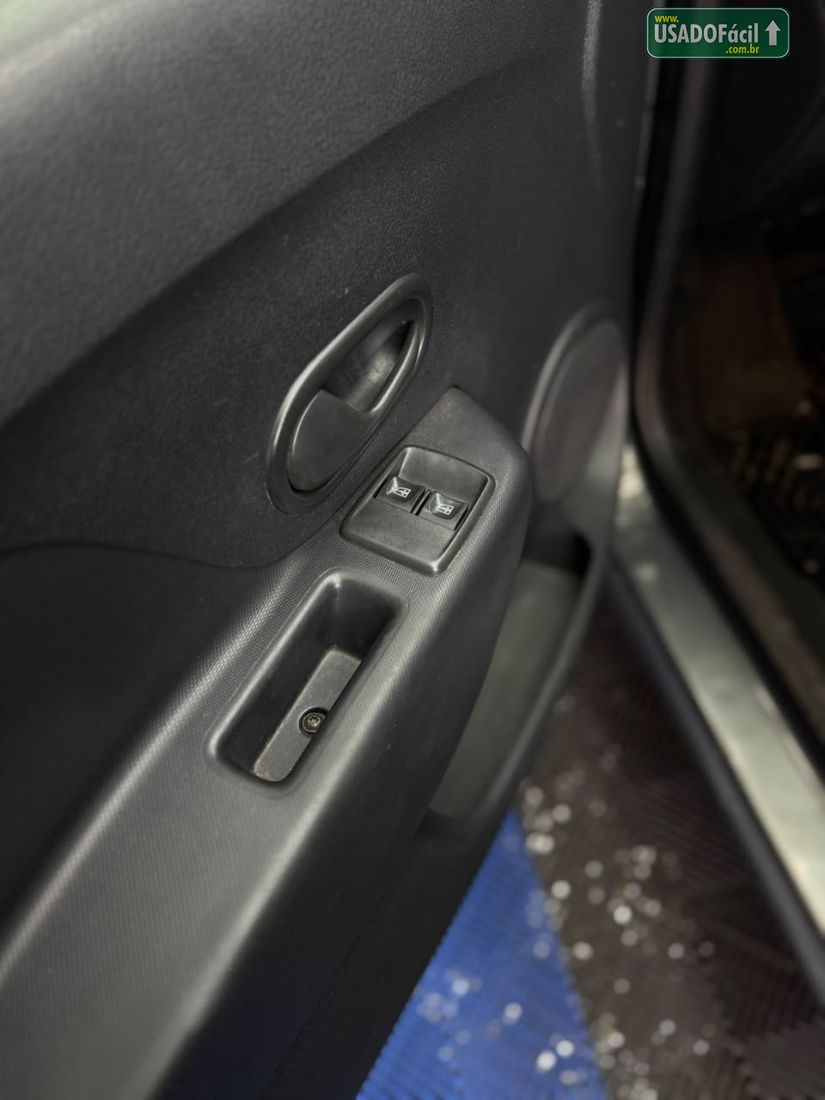 Renault Logan Authentique 1.0 Flex 2018/2019 — foto 10 de 16