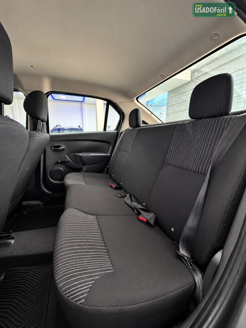 Renault Logan Authentique 1.0 Flex 2018/2019 — foto 8 de 16