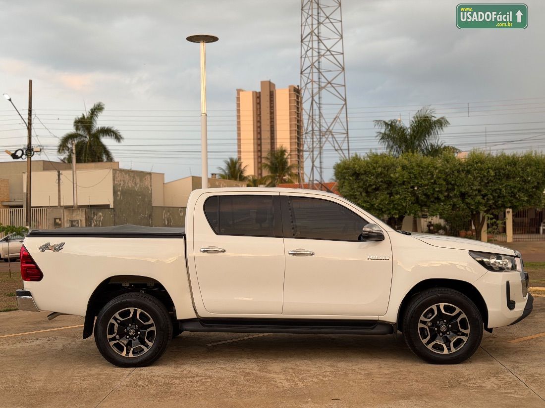Toyota Hilux SRV CD 2.8 4x4 TDI Automático Diesel 2022/2022 — foto 5 de 15