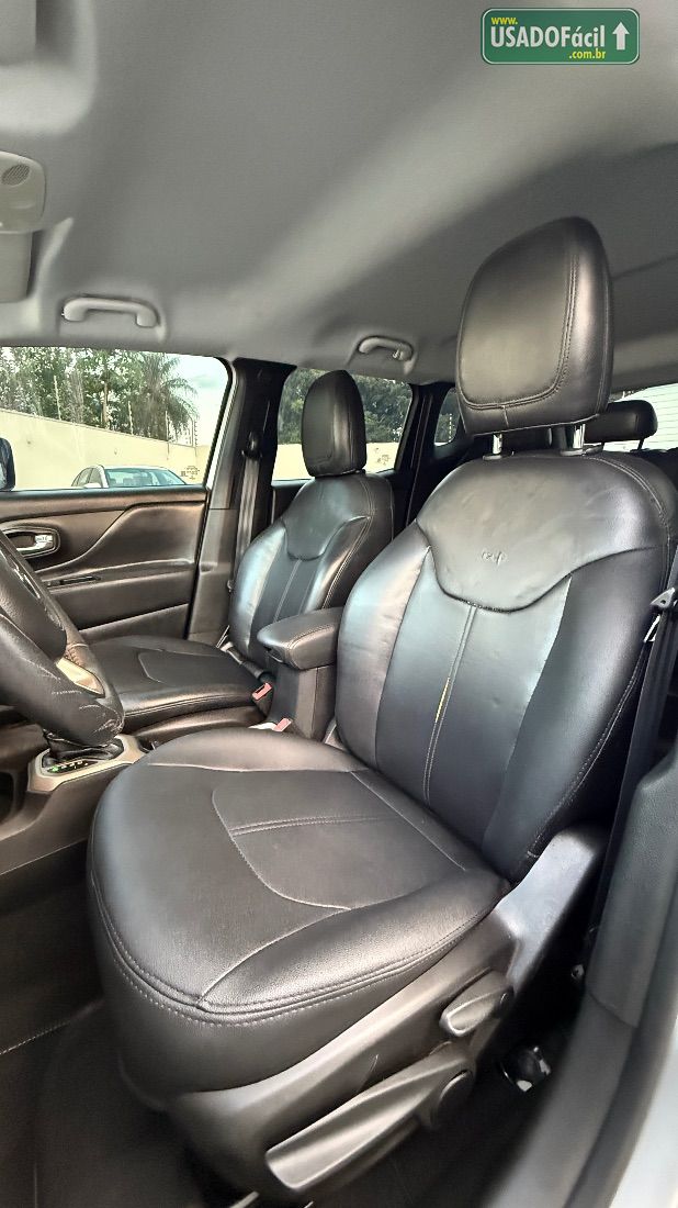Jeep Renegade Longitude 1.8 4x2 Automático Flex 2016/2016 — foto 12 de 14