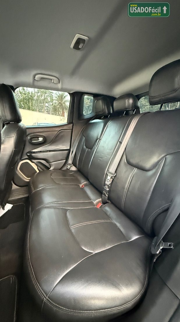 Jeep Renegade Longitude 1.8 4x2 Automático Flex 2016/2016 — foto 13 de 14