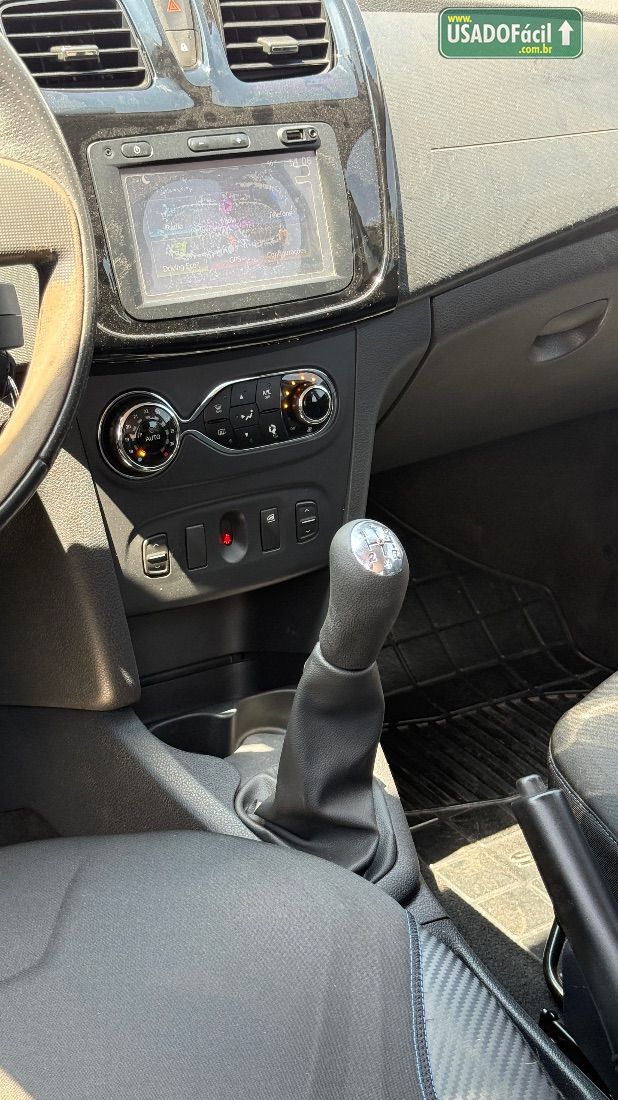Renault Sandero GT Line 1.6 Flex 5P 2017/2018 — foto 10 de 16