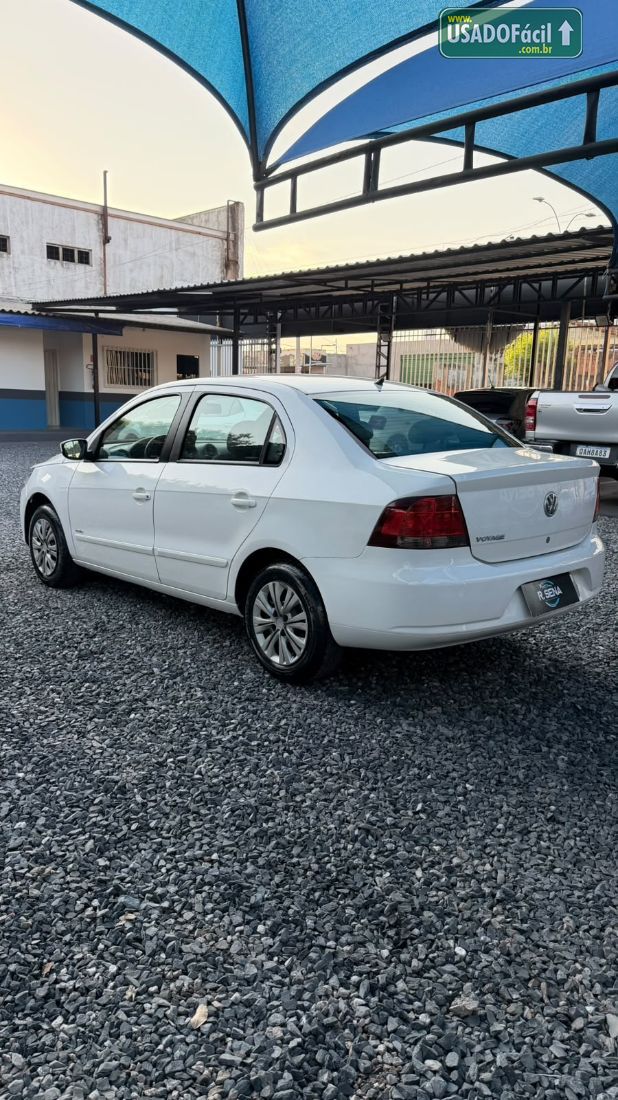 Volkswagen Voyage City 1.0 Mi Total Flex 2010/2011 — foto 4 de 14